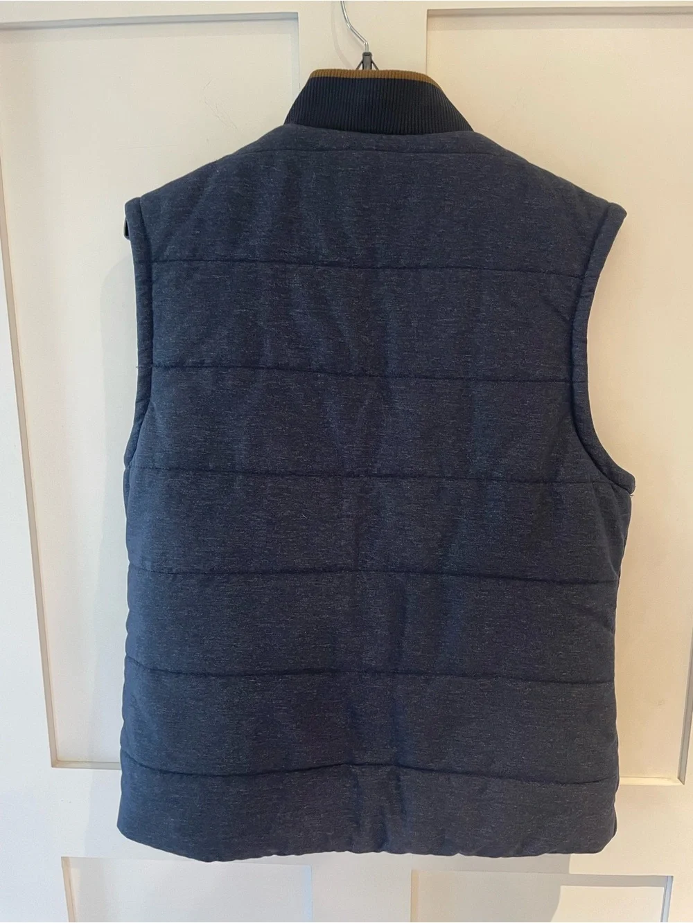H&M Men’s Quilted Navy/Caramel Puffer Vest Size 38R(medium)
